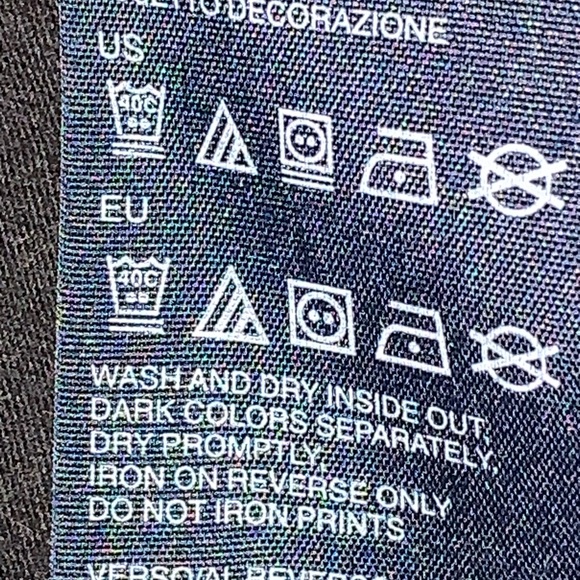 Men’s Tommy Hilfiger t-shirt. XL Black and Red - Picture 8 of 9